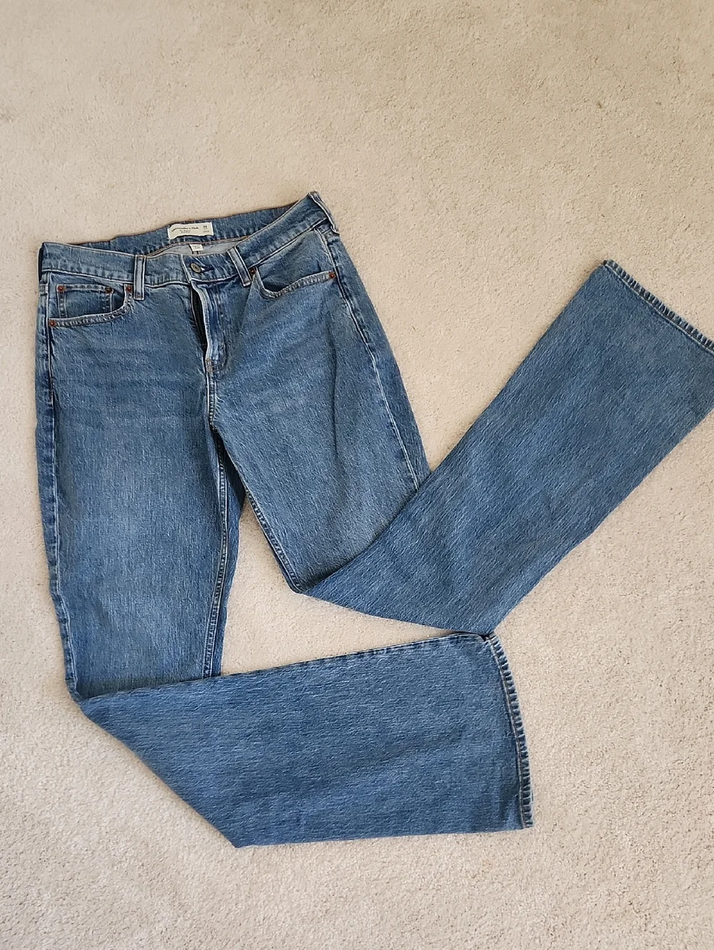 Abercrombie & Fitch Medium Blue Straight-Leg Jeans - Picture 1 of 3